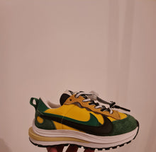 Load image into Gallery viewer, Waffle Moss Green Trainers