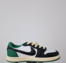 Load image into Gallery viewer, LP Low Custom Green Sneakers